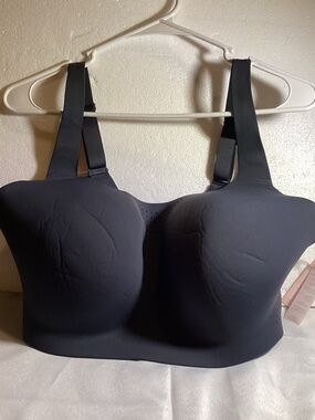 Victoria's Secret Smooth Black Wireless Bra